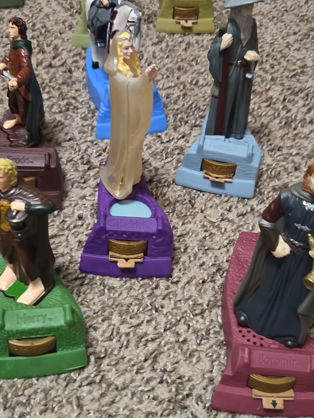 Burger King Lord of the Rings 2003 Mini Figure Toy Lot of 15 figurines w/ Cards